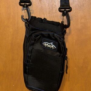 This is an Arca Gear Hydro Carrier insulated water bottle sling